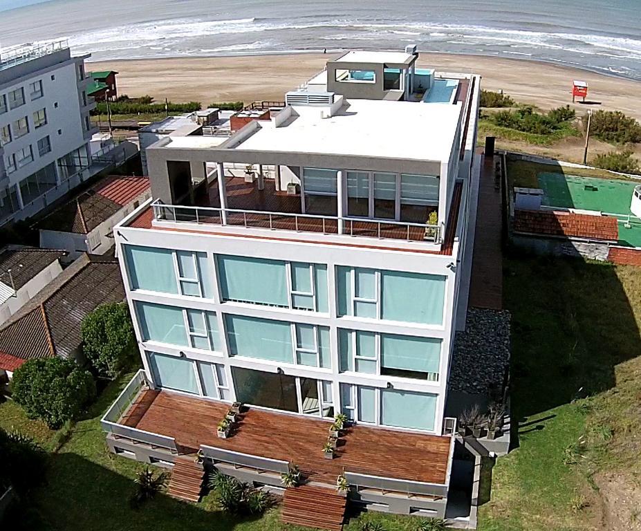 Eighteen Apartments Villa Gesell Exterior photo